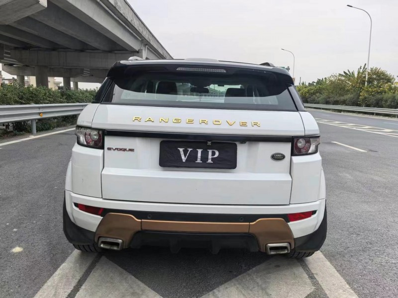 广州14年路虎极光9