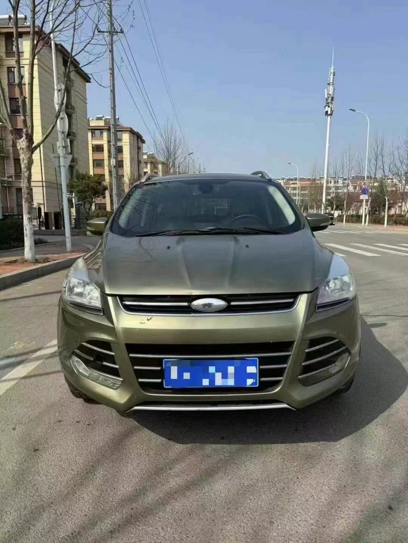 青岛13年福特翼虎1