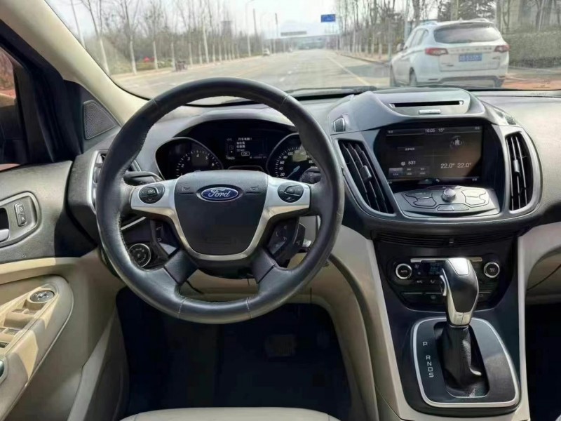 青岛13年福特翼虎6