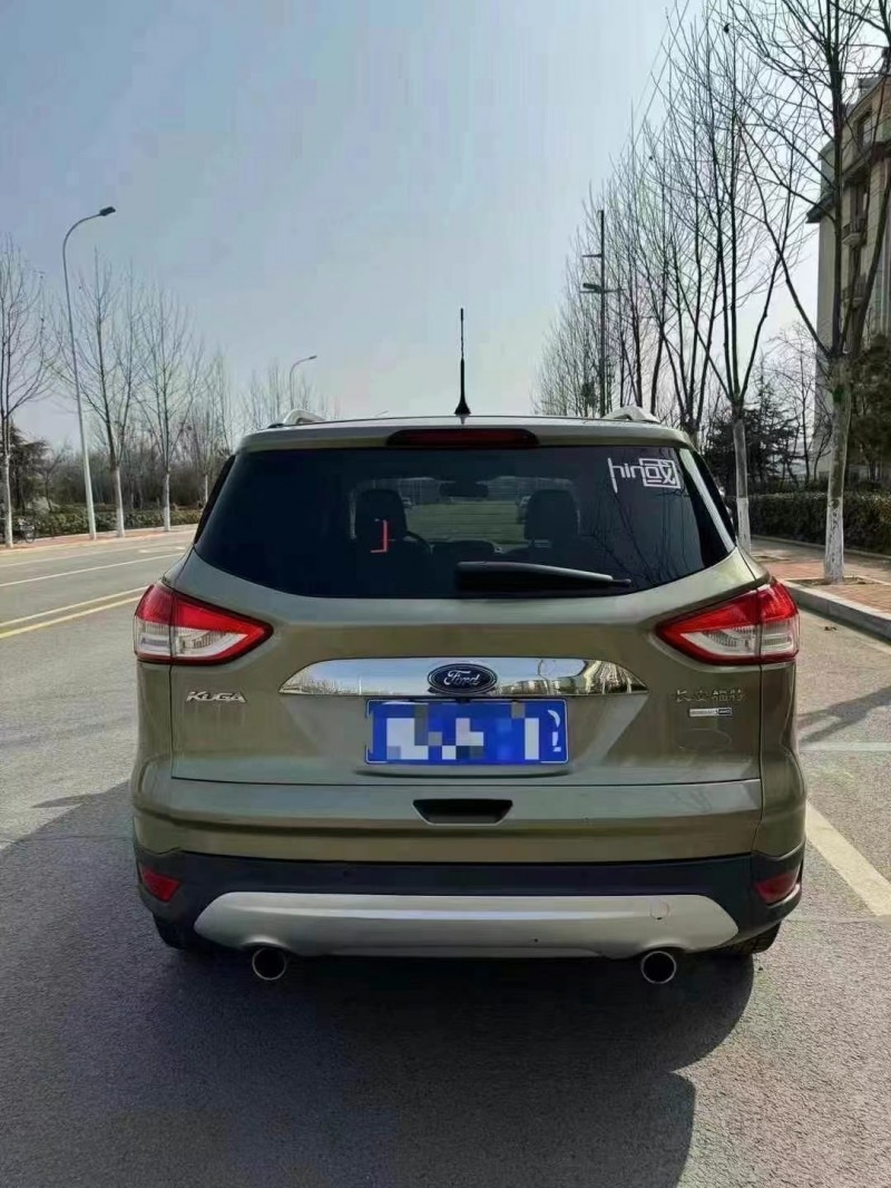 青岛13年福特翼虎9