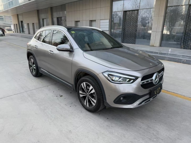 济宁21年奔驰GLA2