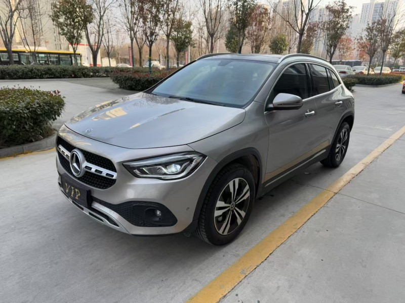济宁21年奔驰GLA3
