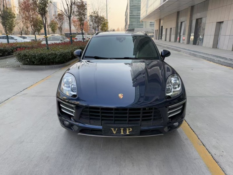 济宁17年保时捷Macan1