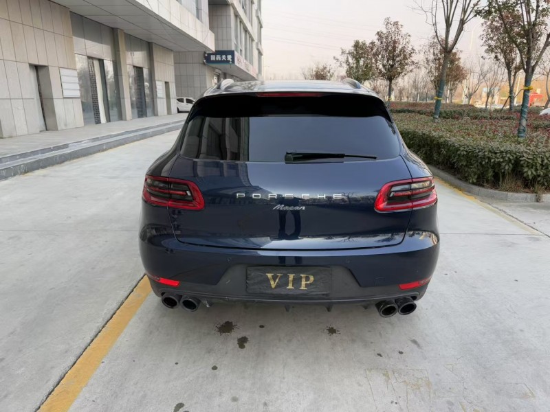 济宁17年保时捷Macan9