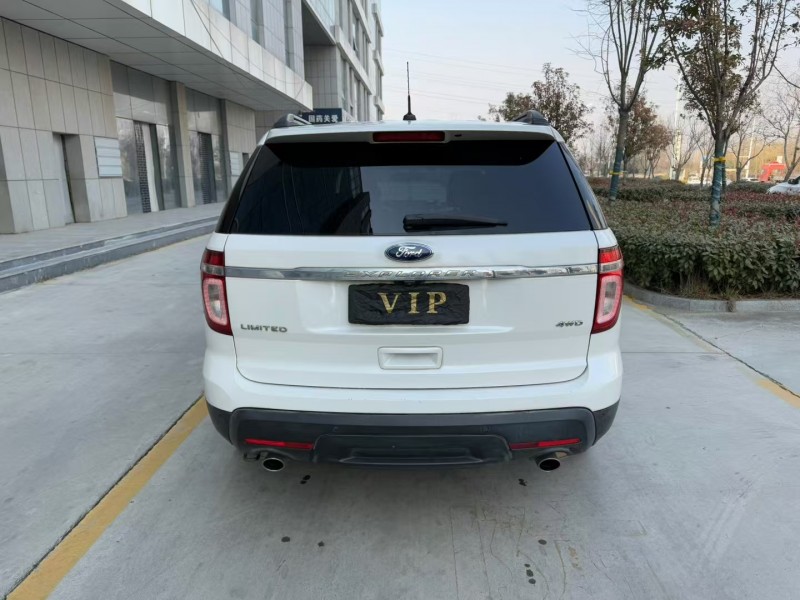 济宁14年福特探险者9