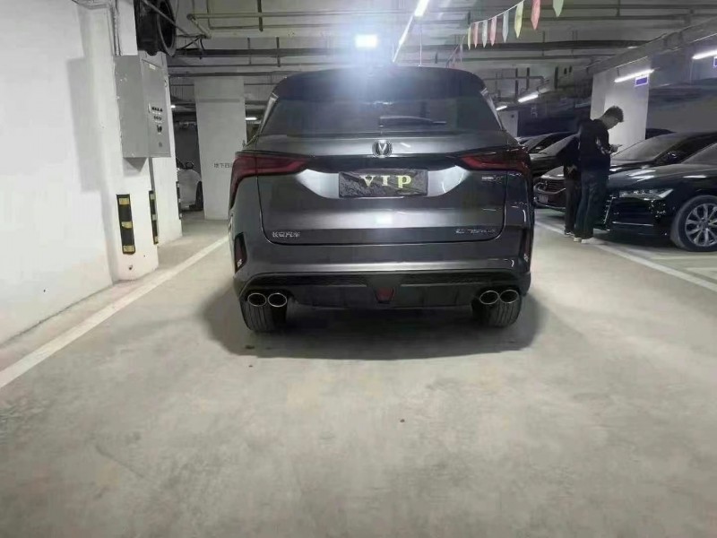 成都20年長安汽車CS758