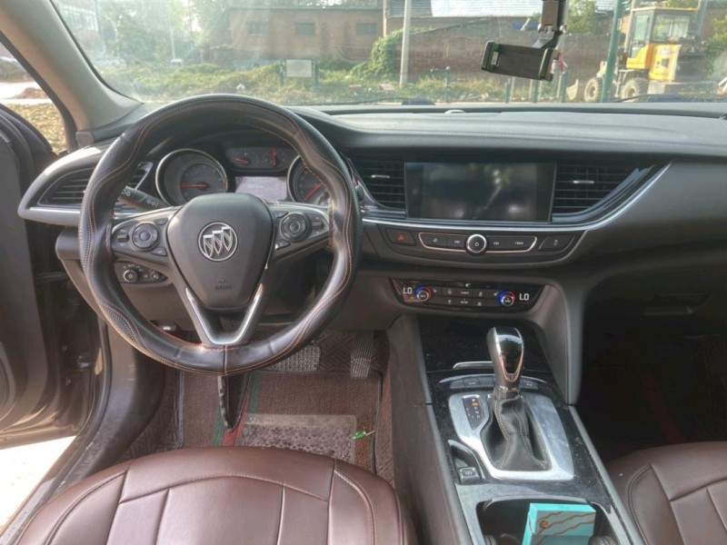 新乡20年别克君威5