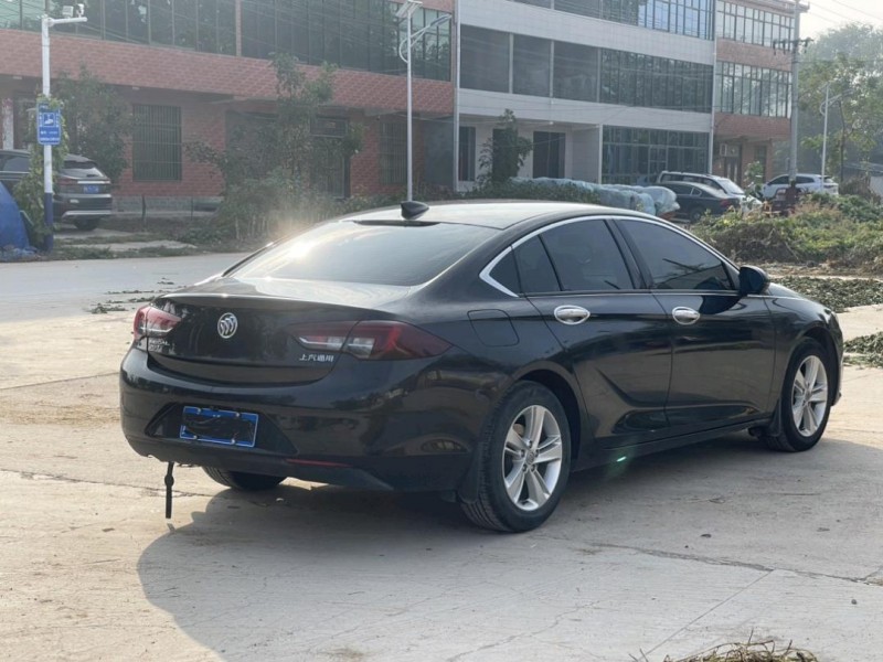 新乡20年别克君威7