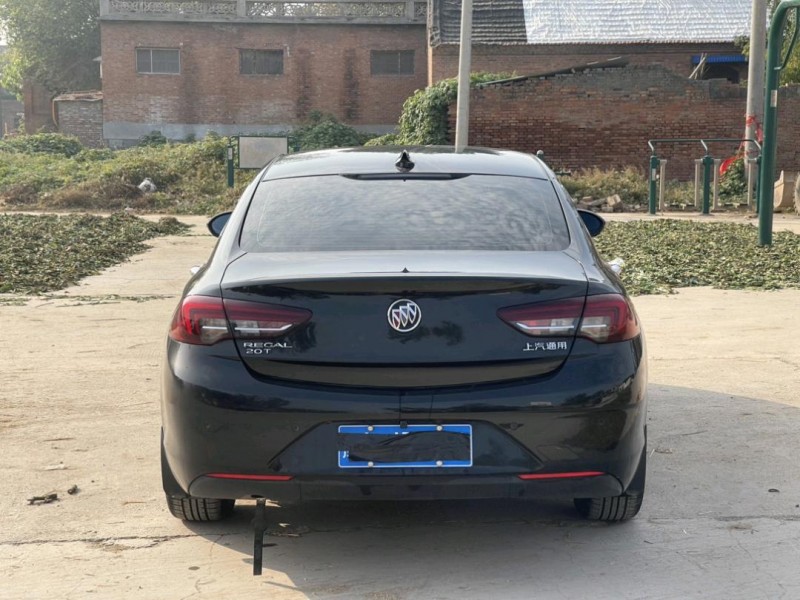 新乡20年别克君威8