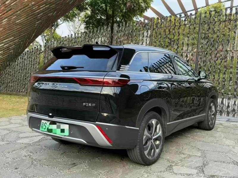 广州23年比亚迪护卫舰8