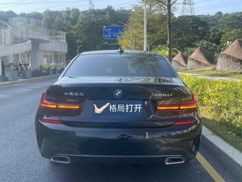 广州22年宝马3系9