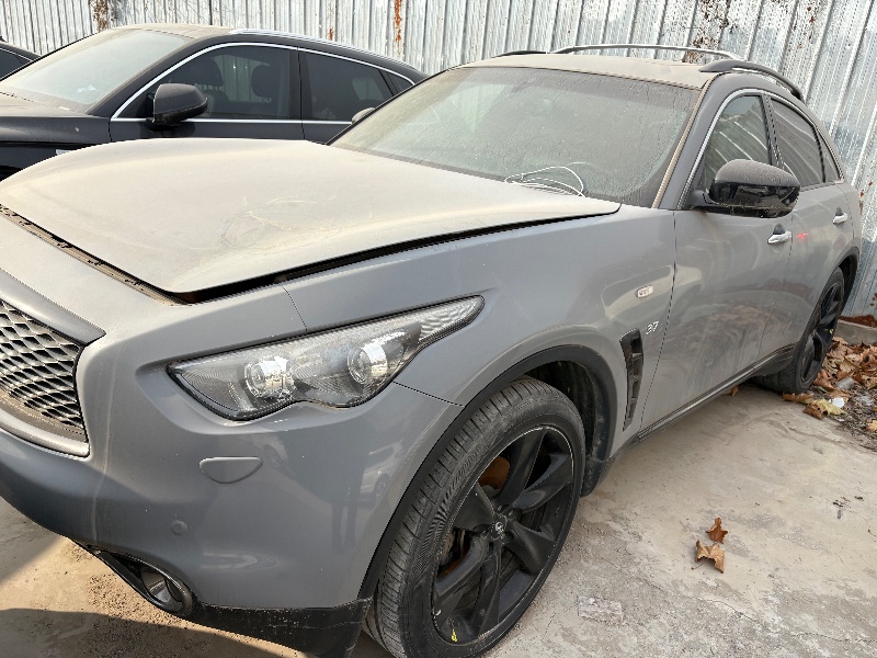 鄭州17年英菲尼迪QX701