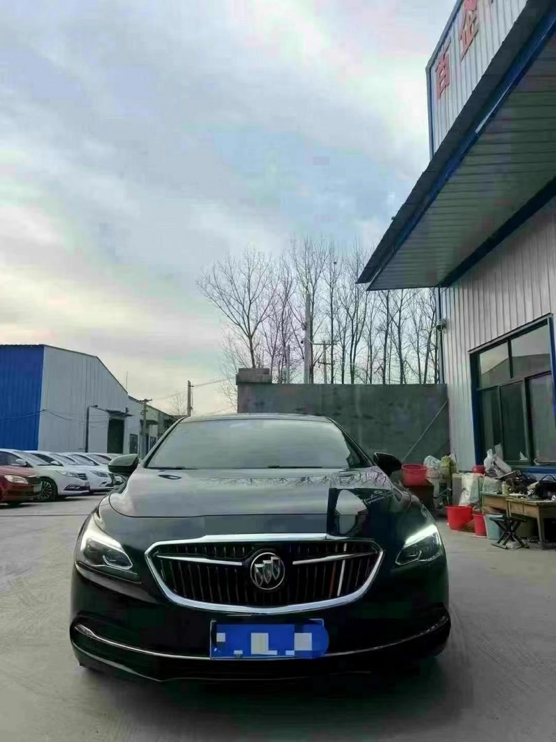 菏泽19年别克君越1