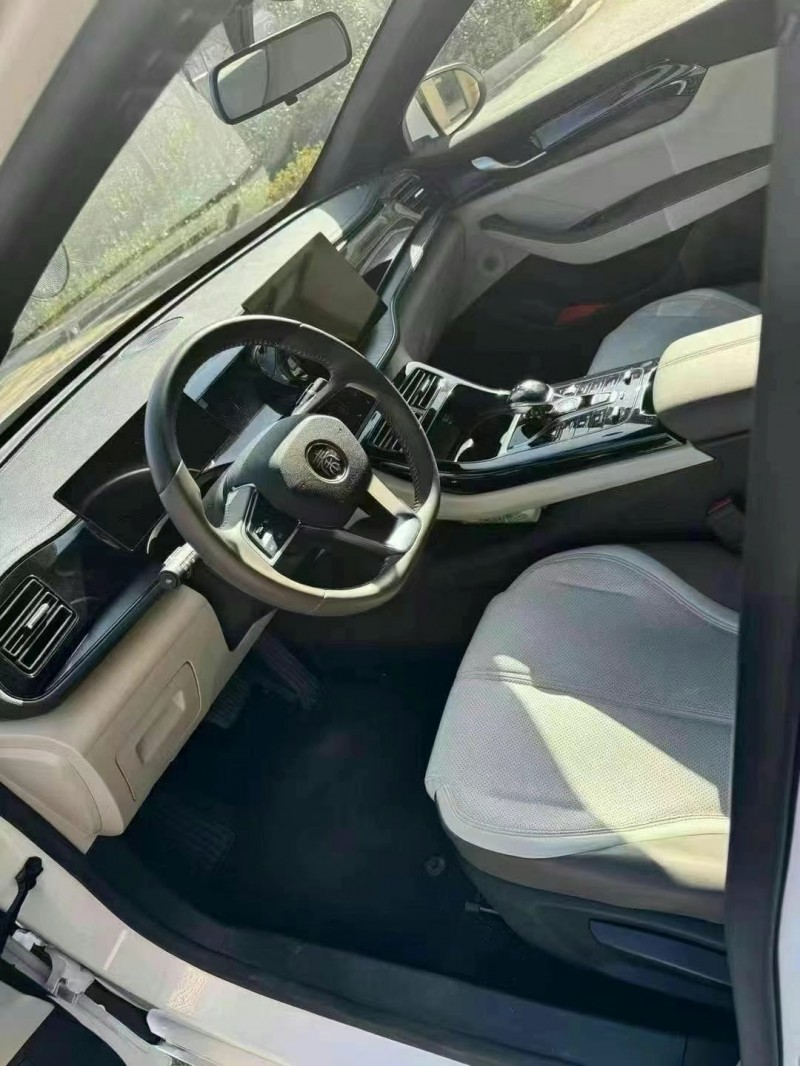 青岛24年比亚迪秦5