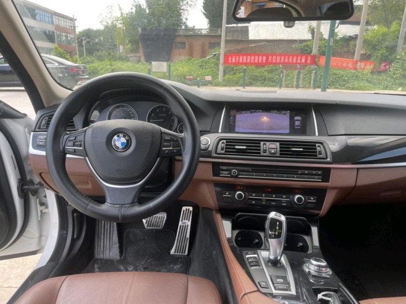 新乡17年宝马5系9