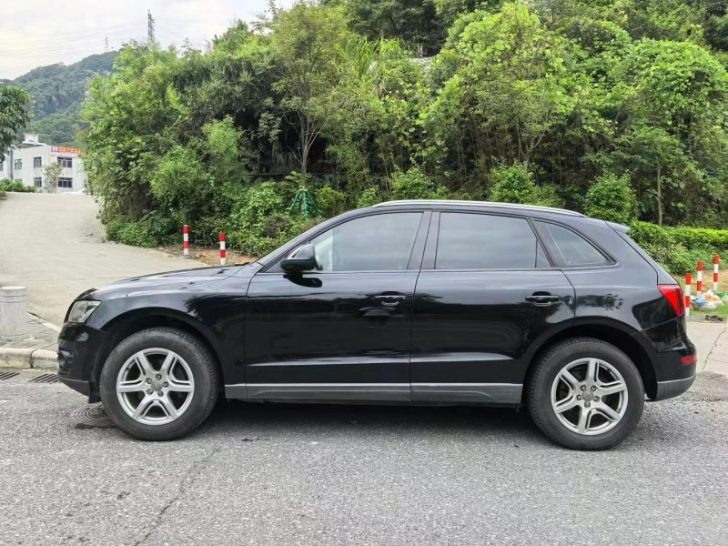 广州12年奥迪Q56