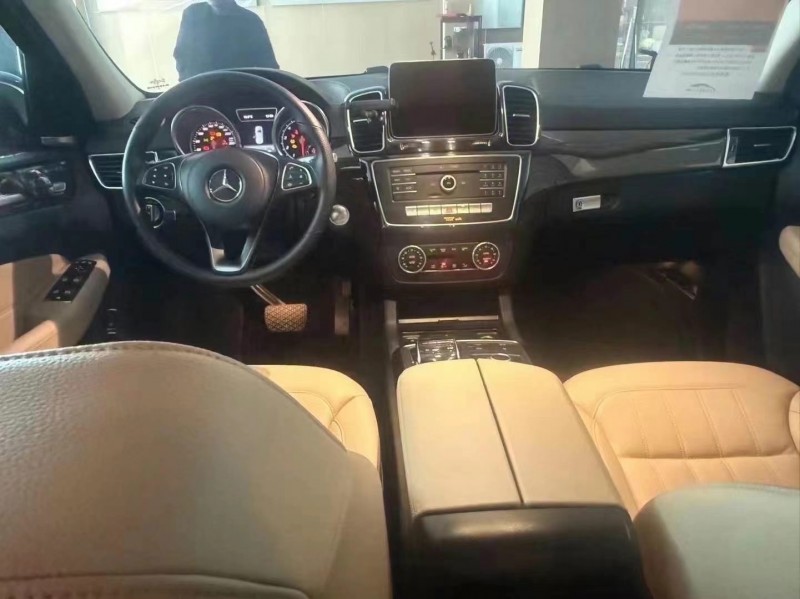 青岛19年奔驰GLS5