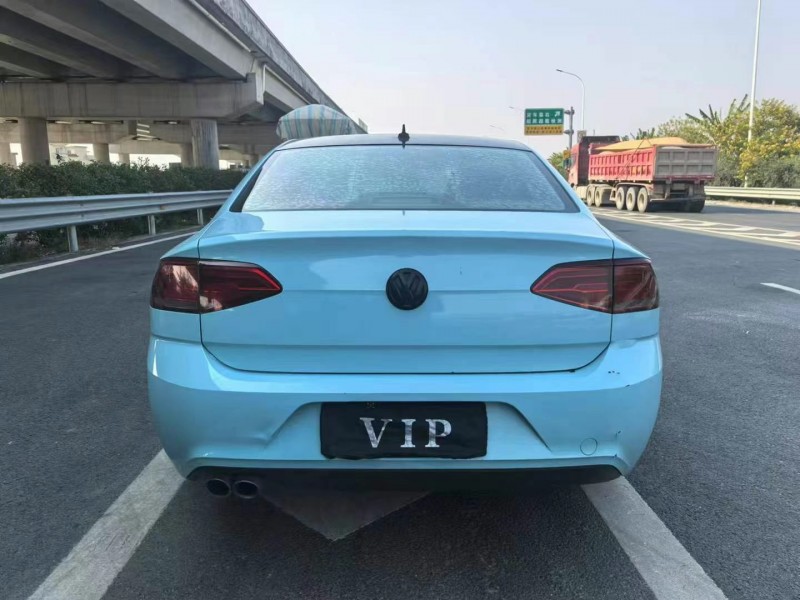 广州17年大众凌渡3