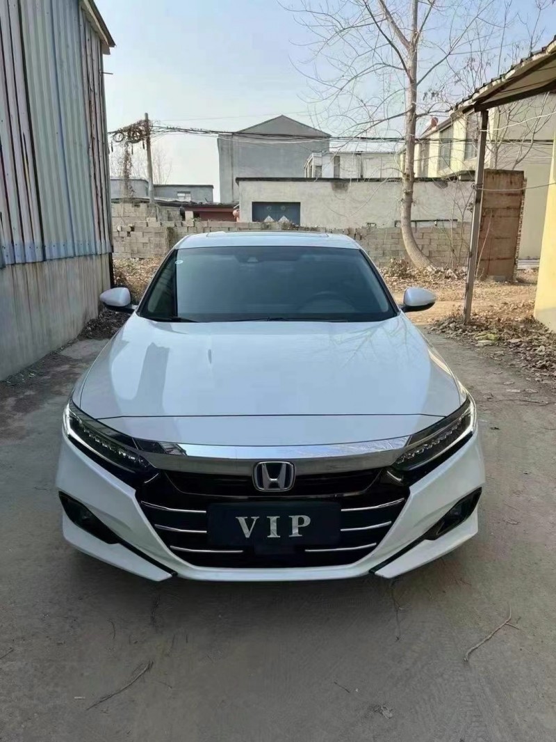 菏泽22年本田雅阁1