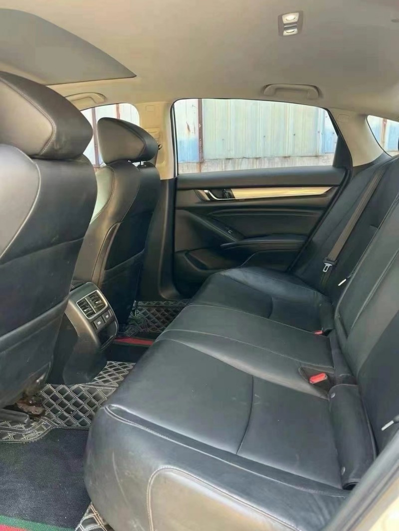 菏泽22年本田雅阁6