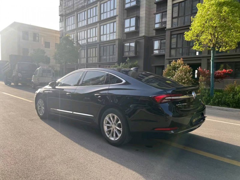 徐州20年别克君越8