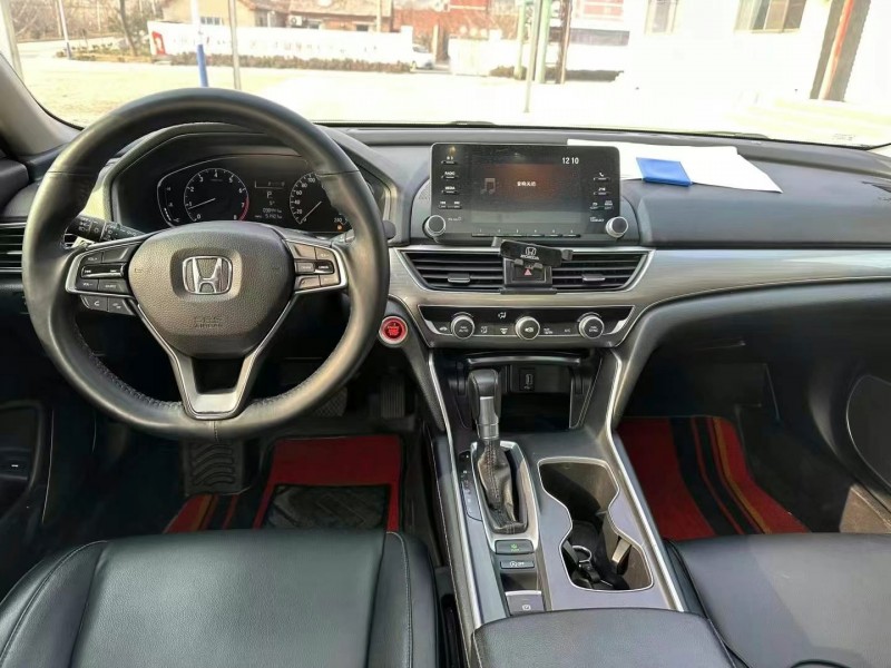 济宁19年本田雅阁4