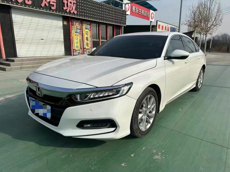 济宁19年本田雅阁6