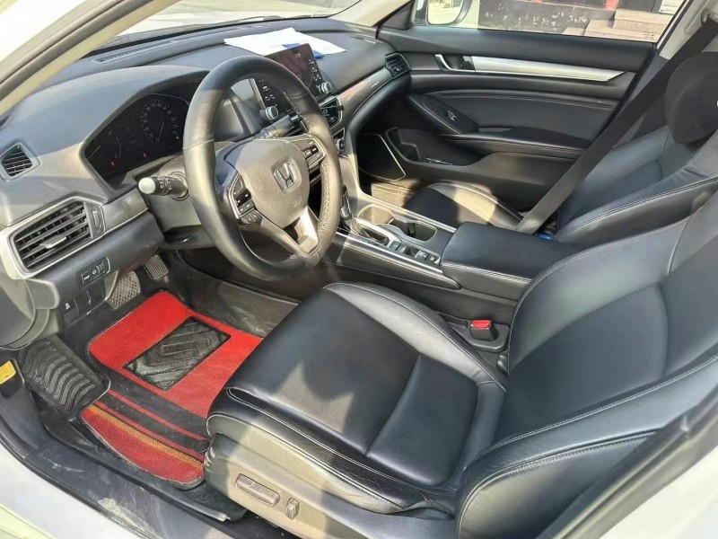 济宁19年本田雅阁7