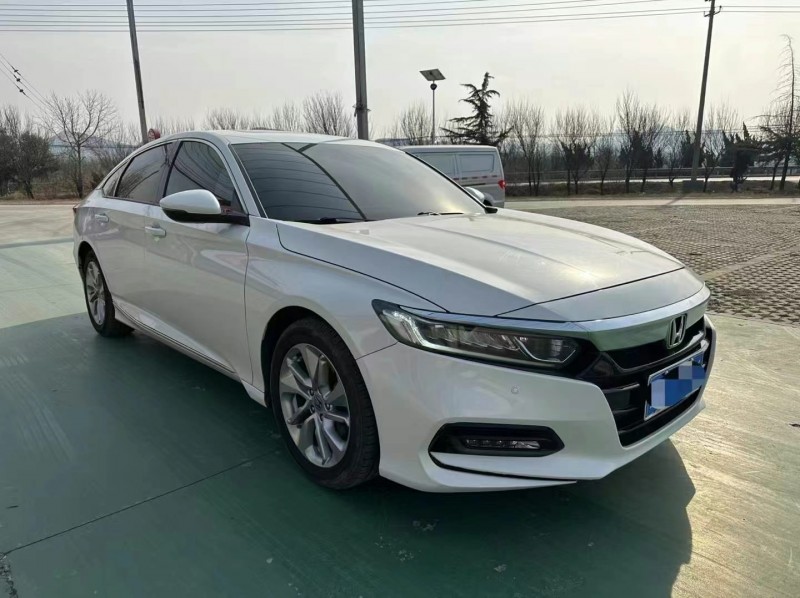 济宁19年本田雅阁9