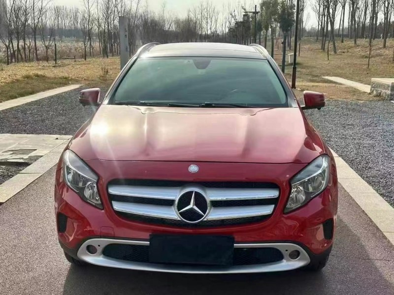 济宁17年奔驰GLA1