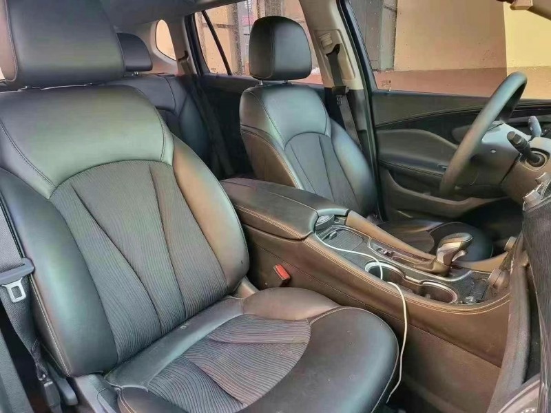 济宁16年别克昂科威9