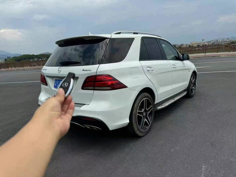 东莞17年奔驰GLE5