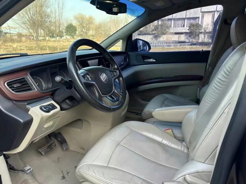 济宁15年别克GL88