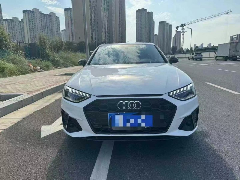 鄭州22年奧迪A4L1