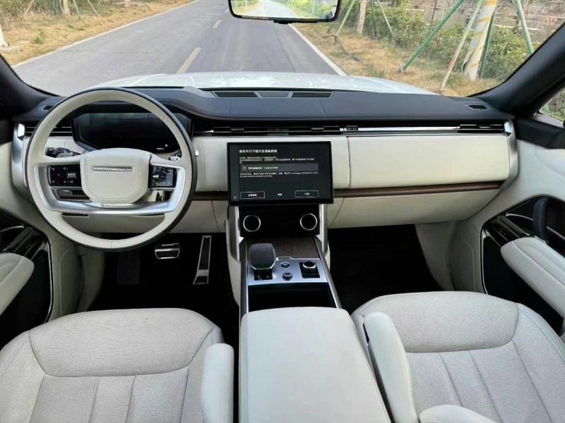 广州24年路虎揽胜行政7