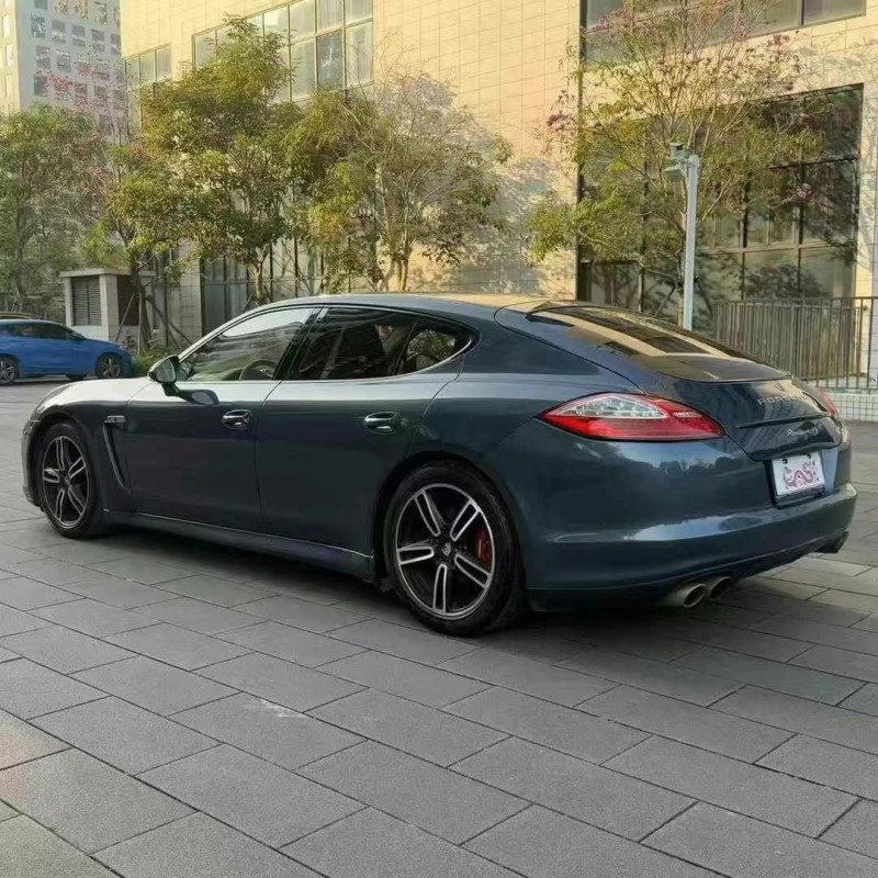 广州11年保时捷帕拉梅拉8
