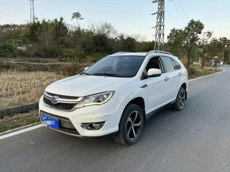 广州17年比亚迪S75