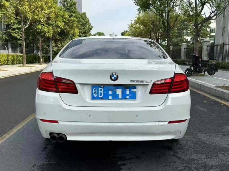 广州13年宝马5系9