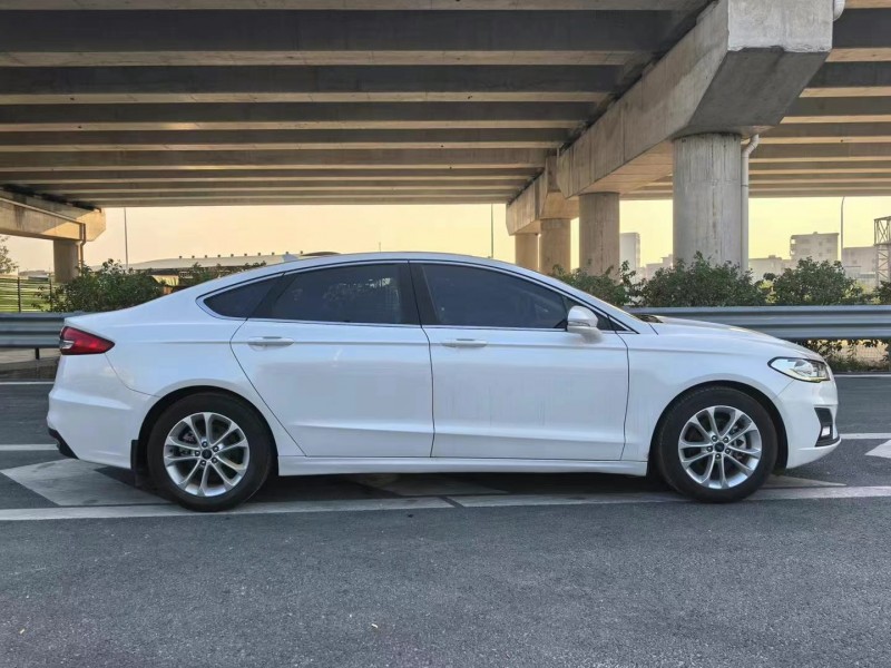 广州21年福特蒙迪欧4