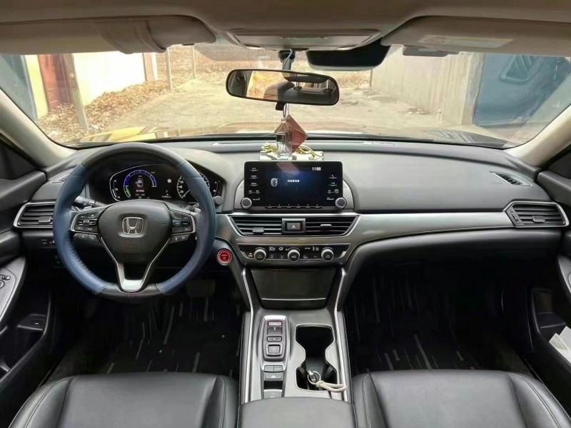 菏泽21年本田雅阁9