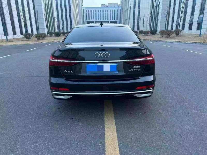 济宁23年奥迪A6L9