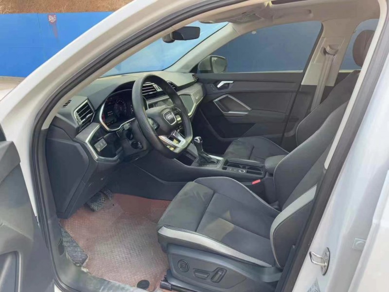 济宁23年奥迪Q35