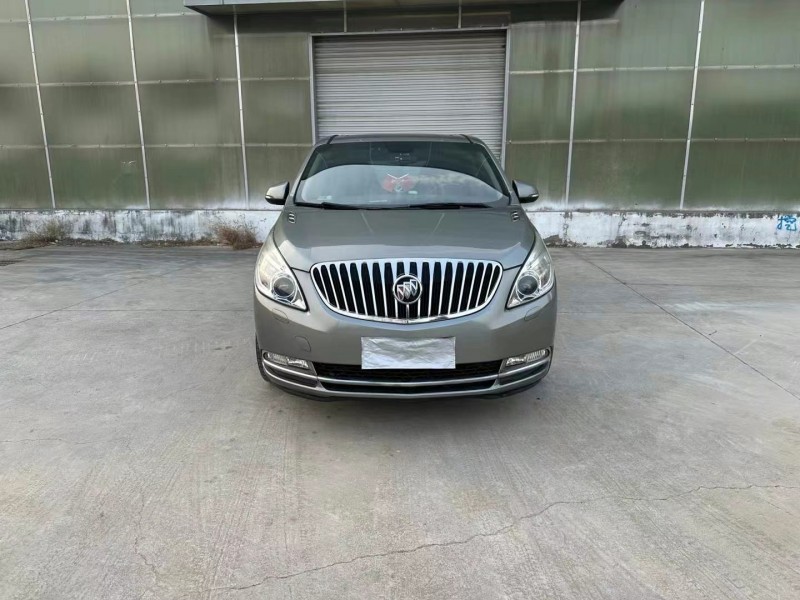 徐州11年别克GL81