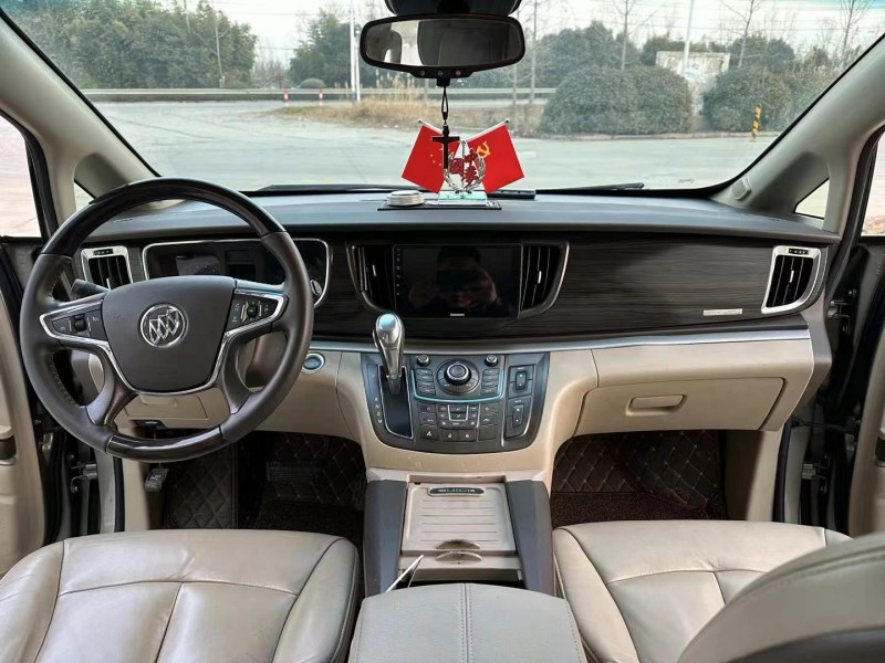 徐州11年别克GL85