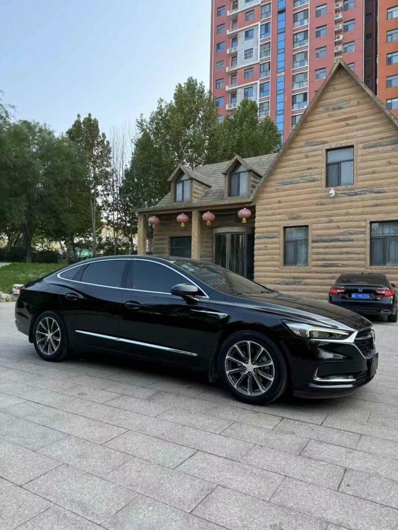 邢台20年别克君越3