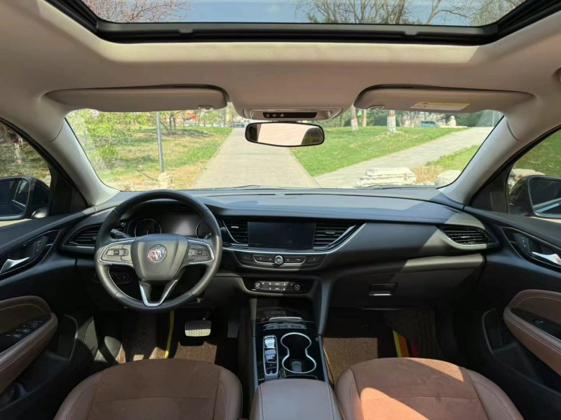 邢台21年别克君威5