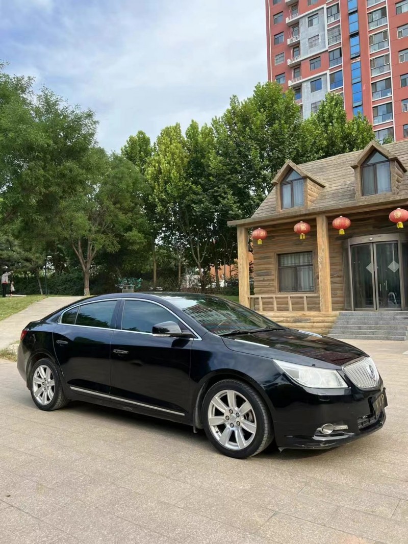 邢台13年别克君越3