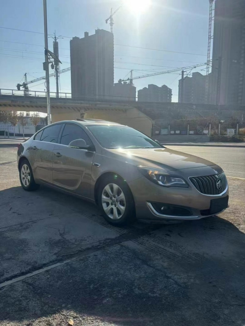 济宁16年别克君威2