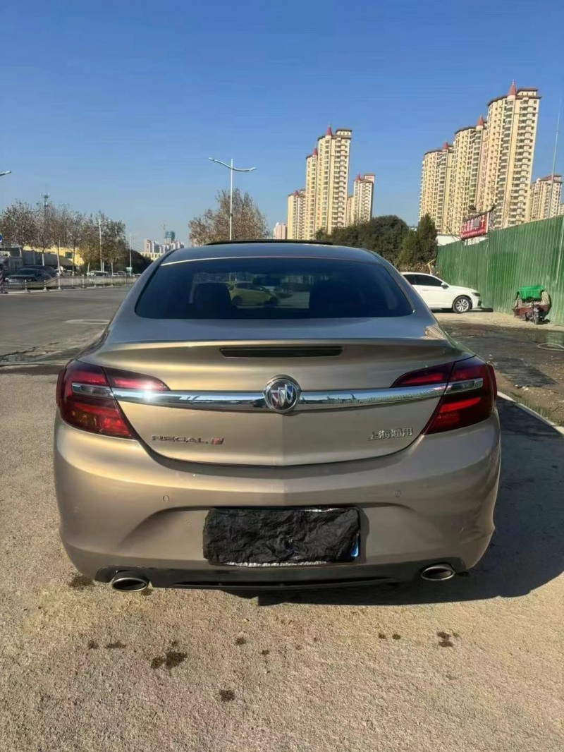 济宁16年别克君威5