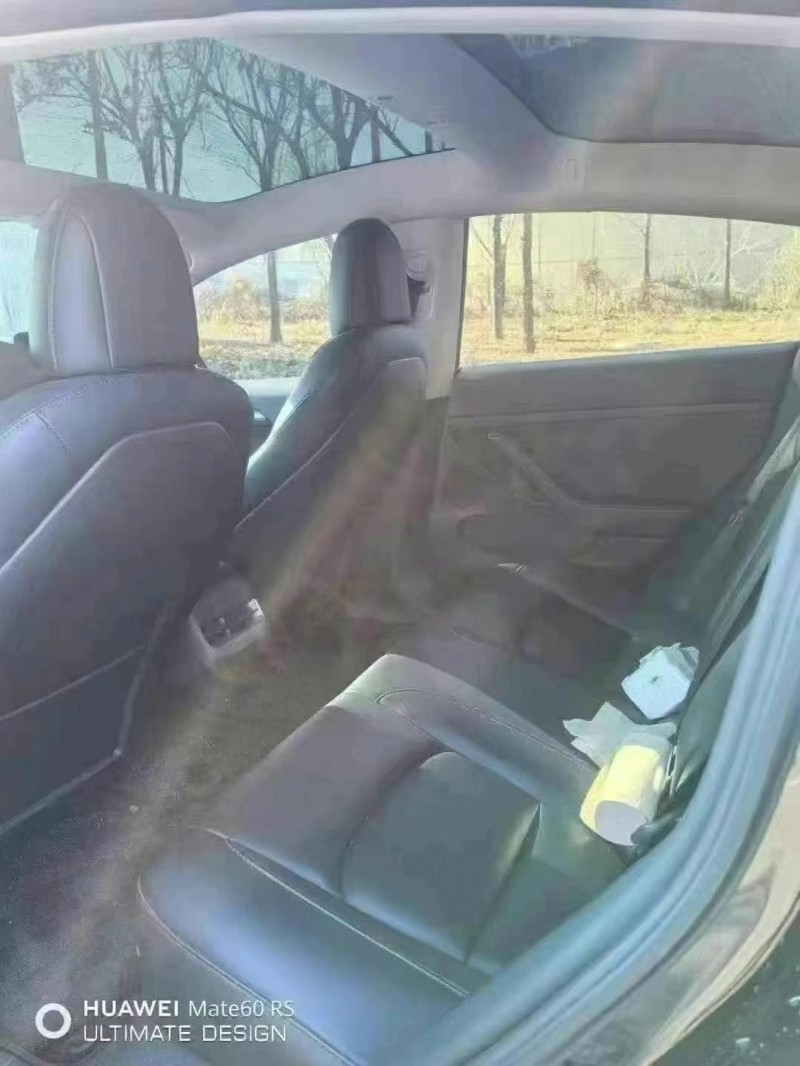 青島23年特斯拉MODEL 35